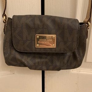Michael Kors crossbody purse